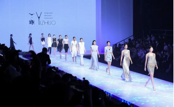 919VR多机位导播切换直播，一览FS第24届深圳国际服装供应链博览会精彩秀展！(图2)