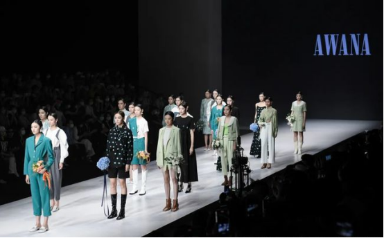 919VR多机位导播切换直播，一览FS第24届深圳国际服装供应链博览会精彩秀展！(图4)